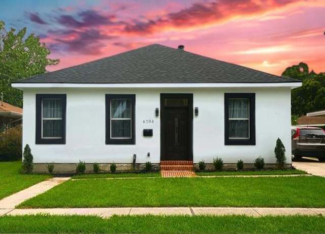 Property at 6704 Phillip St, Metairie, LA 70003, 3 beds, 2 baths