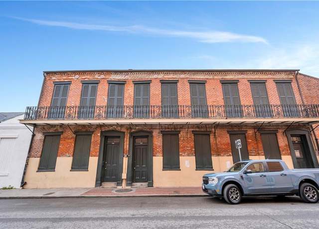 Property at 308 Burgundy St, New Orleans, LA 70112, 9 beds, 3 baths