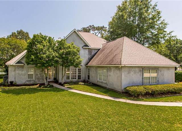 Property at 1225 Rue Bayonne, Mandeville, LA 70471, 5 beds, 3.5 baths