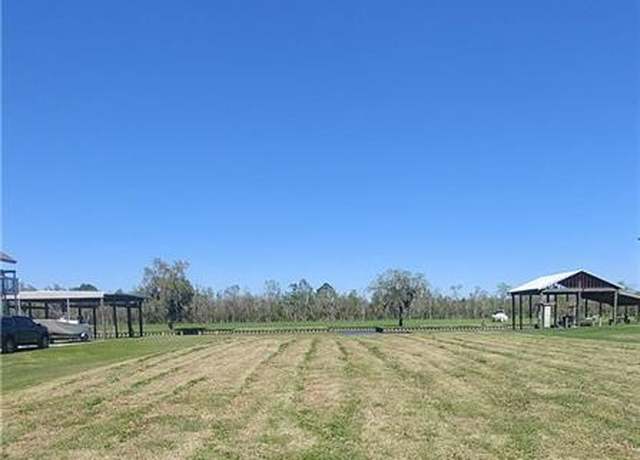Property at 5192 Pelican Dr, Marrero, LA 70072