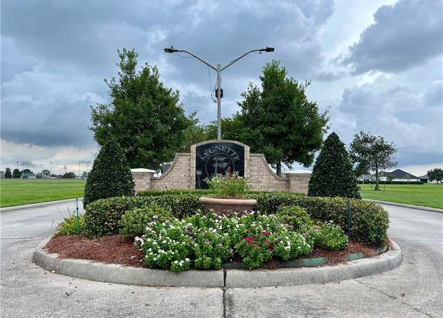 Property at 13 Heron Dr, Westwego, LA 70094