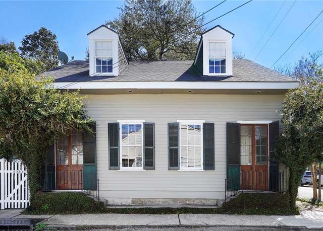 Property at 2930 Laurel St, New Orleans, LA 70115, 4 beds, 3.5 baths