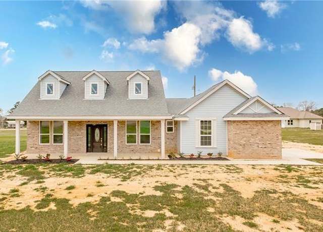 Property at 32315 Peace Rd, Franklinton, LA 70438, 3 beds, 2.5 baths