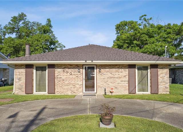 Property at 600 Waldo St, Metairie, LA 70003, 3 beds, 2 baths