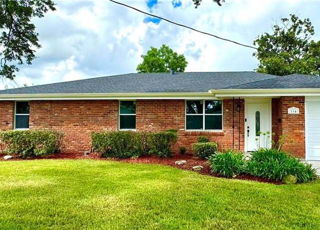 Property at 114 X I St, Belle Chasse, LA 70037, 4 beds, 2 baths