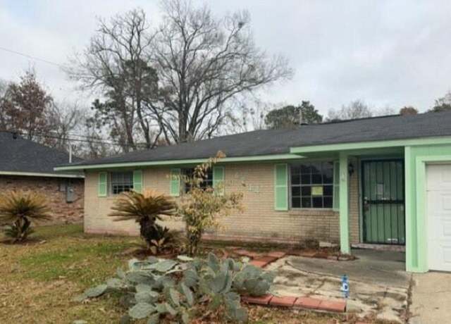 Property at 6214 Buckeye Dr, Baton Rouge, LA 70812, 3 beds, 2 baths