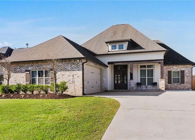 Property at 2032 Cypress Bend Ln, Madisonville, LA 70447, 4 beds, 2 baths