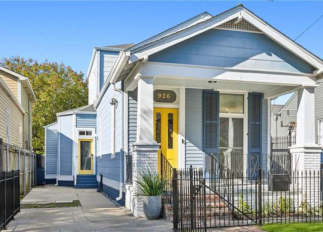 Property at 926 Valence St, New Orleans, LA 70115, 2 beds, 2 baths