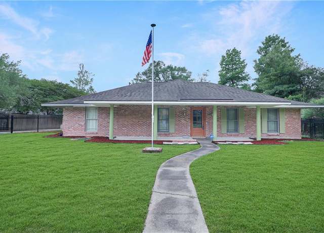 Property at 14648 Bailey Dr, Baton Rouge, LA 70816, 4 beds, 2 baths