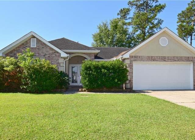 Property at 1544 Barrymore St, Slidell, LA 70461, 3 beds, 2 baths