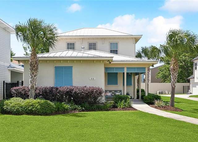 Property at 46 Palmetto Dr, Kenner, LA 70065, 3 beds, 2.5 baths