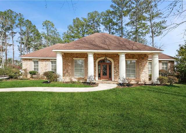 Property at 306 Chestnut Oak Dr, Mandeville, LA 70448, 4 beds, 3 baths