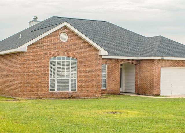 Property at 39086 Old Bayou Ave, Gonzales, LA 70737, 3 beds, 2.5 baths