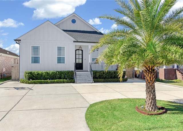 Property at 1316 Hickory Ave, Harahan, LA 70123, 5 beds, 4 baths