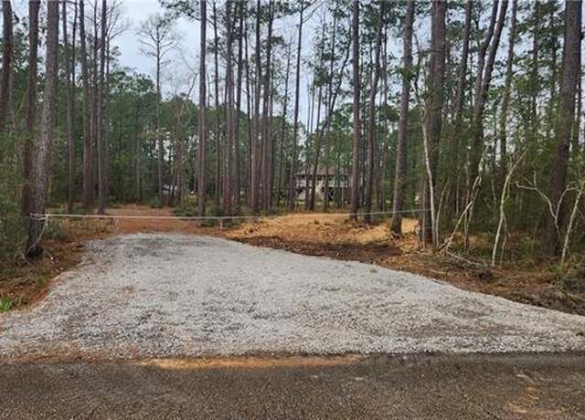 Property at 28102 Maria Dr Dr, Lacombe, LA 70445