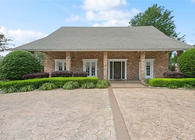 Property at 105 Chateau Latour Dr, Kenner, LA 70065, 6 beds, 3 baths