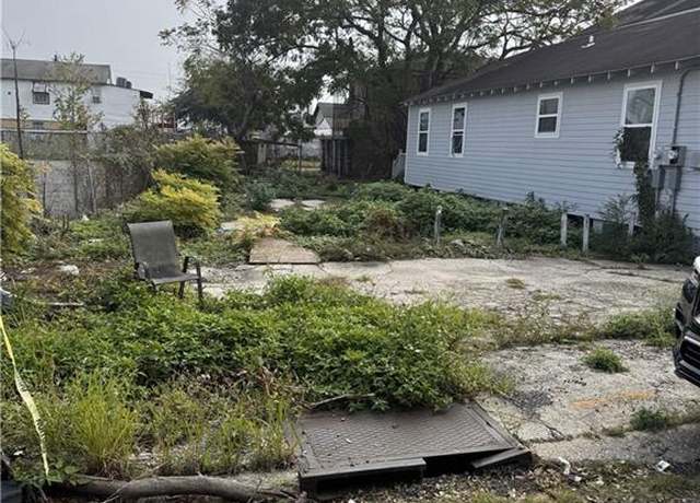 Property at 1412 S Prieur St, New Orleans, LA 70125