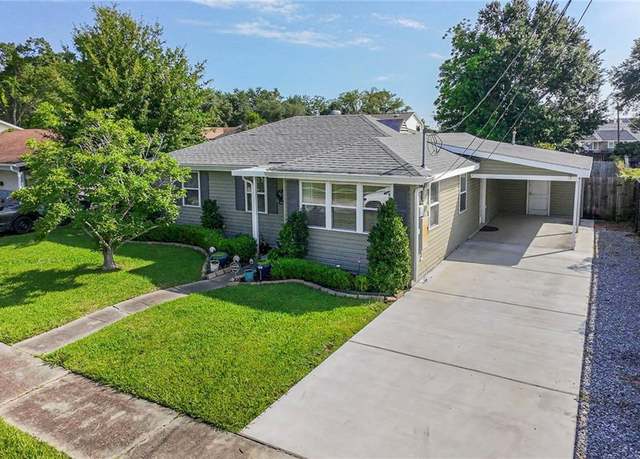 Property at 1121 Evergreen Dr, Gretna, LA 70053, 3 beds, 2 baths