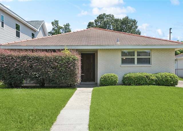 Property at 419 Carrollton Ave, Metairie, LA 70005, 3 beds, 2 baths