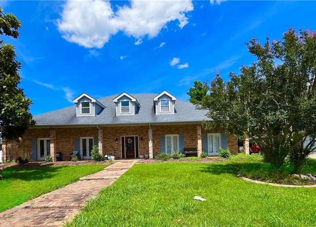Property at 3601 Lake Catherine Dr, Harvey, LA 70058, 4 beds, 3 baths