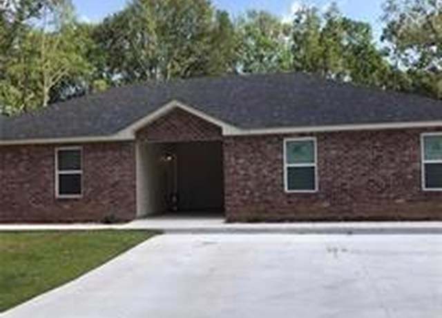 Property at 104 & 106 E Tina Dr, Hammond, LA 70403, 8 beds, 6 baths