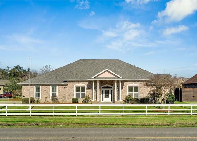 Property at 11182 River Rd, St Rose, LA 70087, 5 beds, 4.5 baths