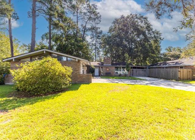 Property at 1352 Ninth St, Slidell, LA 70458, 3 beds, 2 baths
