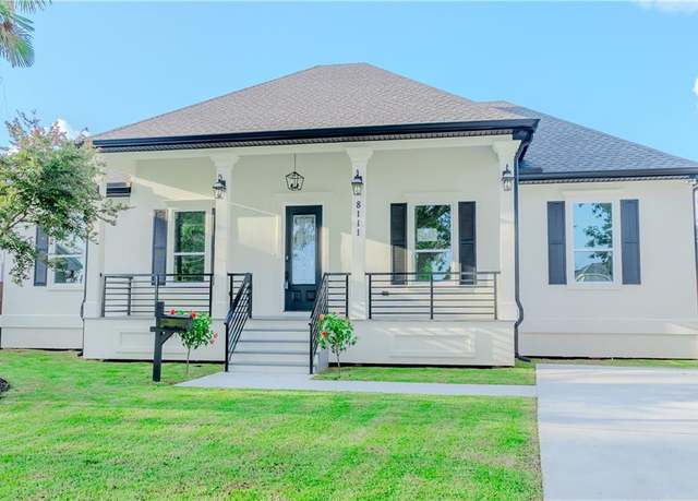 Property at 8111 Karen St, Metairie, LA 70003, 4 beds, 2.5 baths
