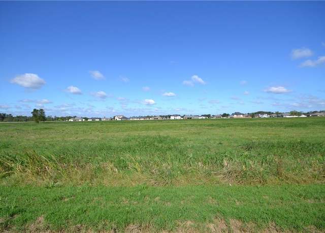 Property at 0 Beau Place Estates Pl, Des Allemands, LA 70030