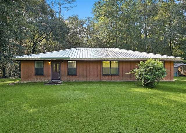 Property at 73380 Allen Rd, Abita Springs, LA 70420, 4 beds, 2 baths