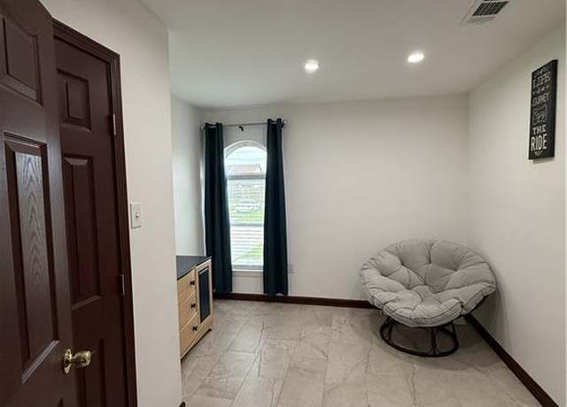 Property at 4149 Tulane Dr, Kenner, LA 70065, 3 beds, 2 baths