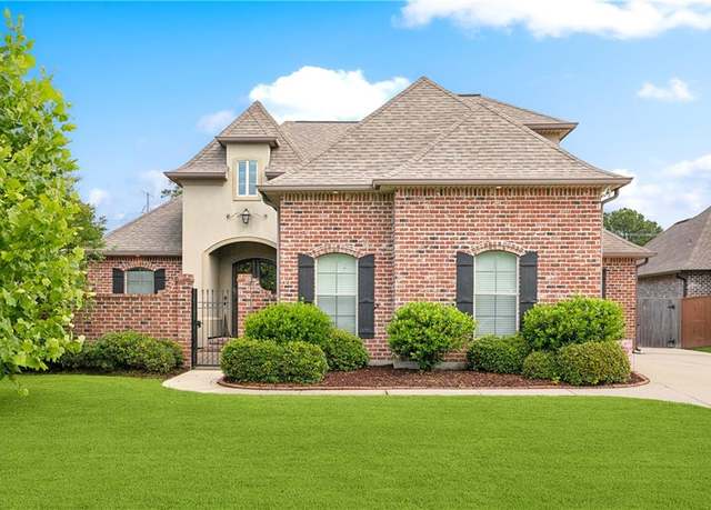Property at 237 Cypress Lakes Dr, Slidell, LA 70458, 5 beds, 2 baths