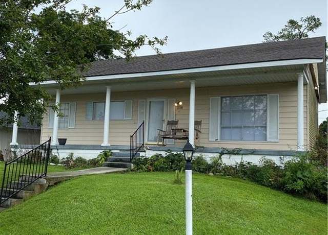 Property at 208 Amapola Cir, Terrytown, LA 70056, 3 beds, 2 baths