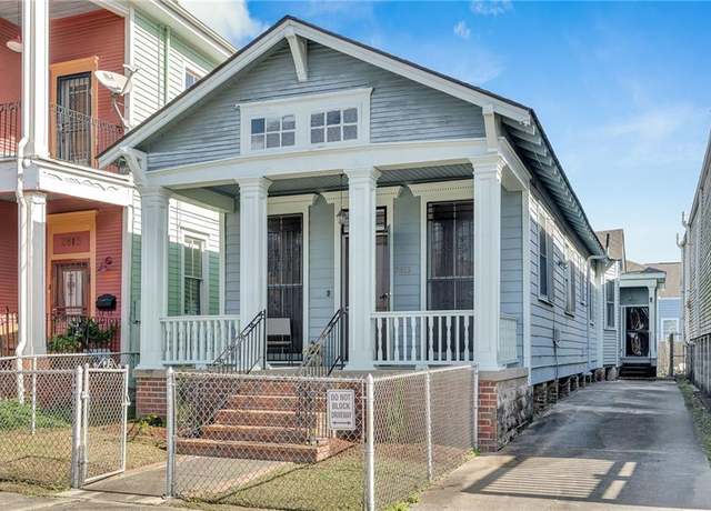 Property at 2813 Milan St, New Orleans, LA 70115, 3 beds, 3 baths