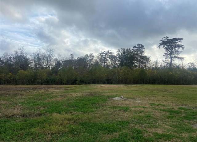 Property at 116 Deer Field Dr, Belle Chasse, LA 70037