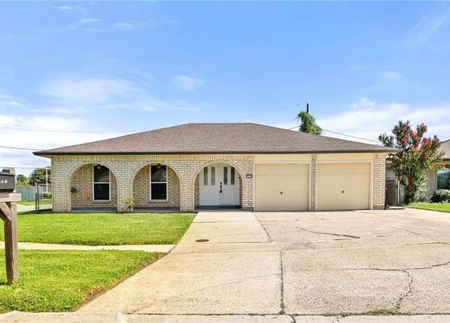 Property at 2138 Colombo Dr, Harvey, LA 70058, 4 beds, 2 baths