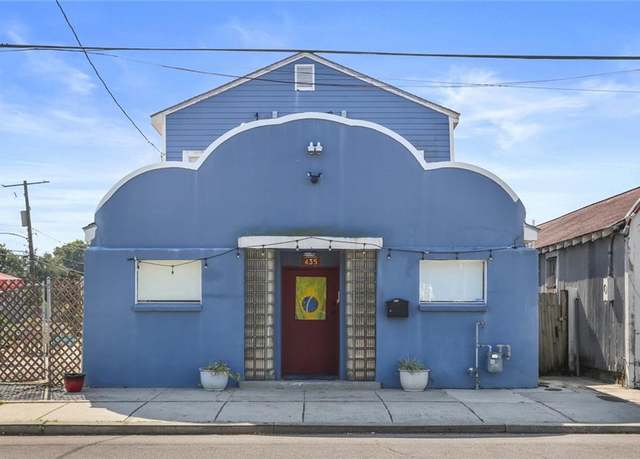 Property at 435 Newton St, New Orleans, LA 70114, 2 beds, 3 baths
