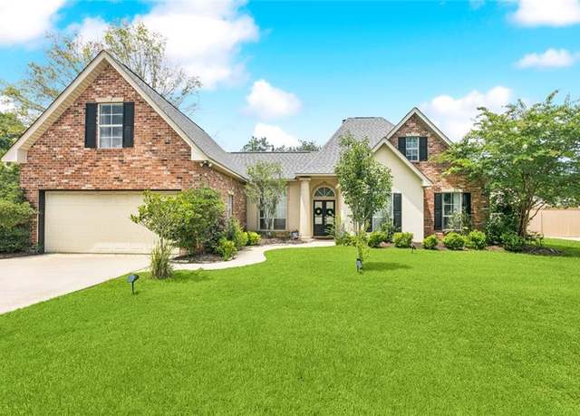 Property at 2937 Desert Ct, Mandeville, LA 70448, 4 beds, 2 baths