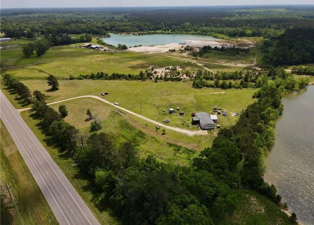 Property at 48521 La-16 Hwy, Denham Springs, LA 70706, 4 beds, 2 baths