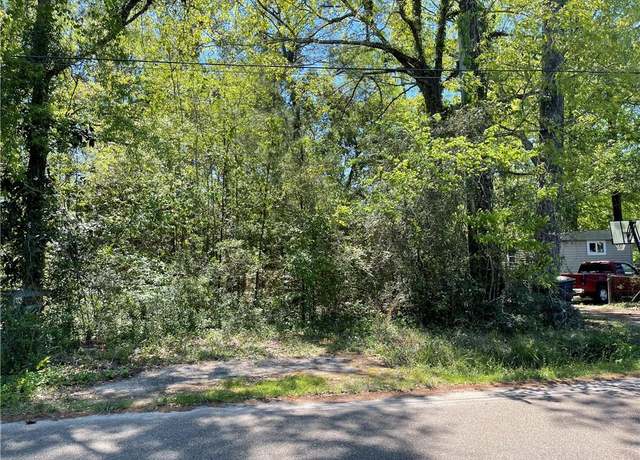 Property at 25666 & 1/2 W Beech St, Lacombe, LA 70445