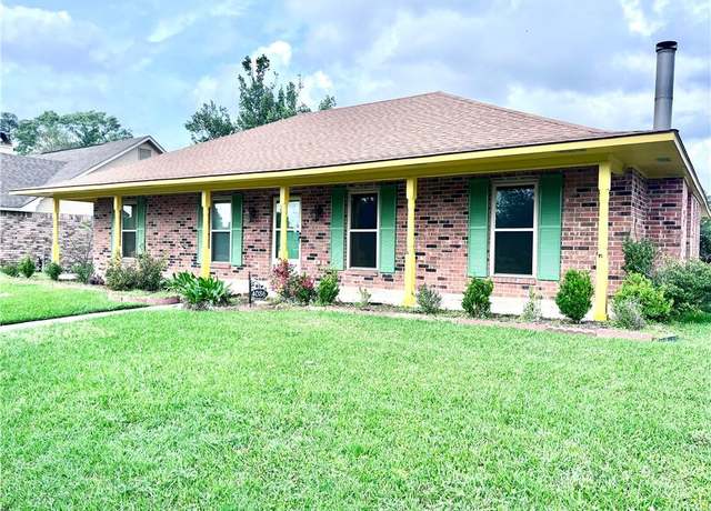 Property at 4036 Linstrom Dr, Baton Rouge, LA 70814, 3 beds, 2 baths