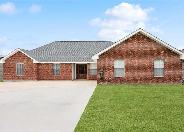 Property at 313 Luke Dr, Des Allemands, LA 70030, 4 beds, 3 baths