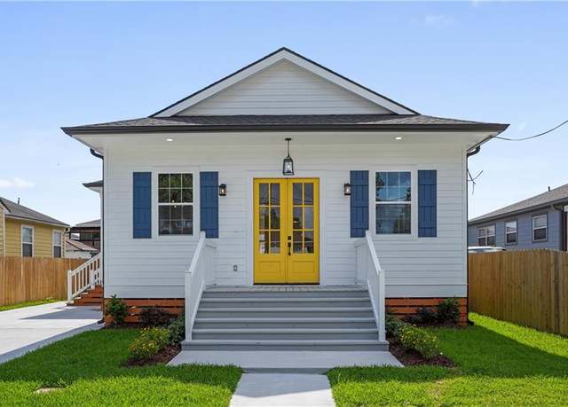 Property at 5519 Wingate Dr, New Orleans, LA 70122, 3 beds, 2.5 baths