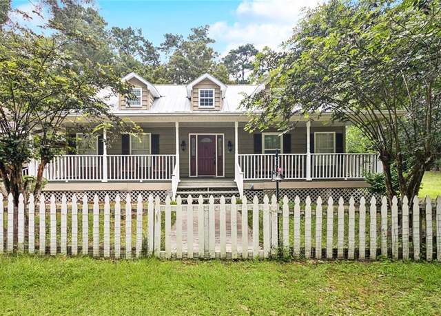 Property at 12145 Jones Rd, Covington, LA 70435, 3 beds, 3 baths