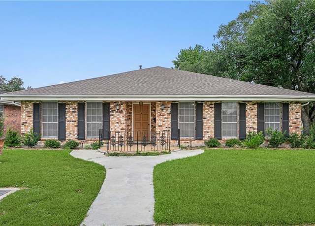 Property at 194 Sedgefield Dr, Harahan, LA 70123, 3 beds, 2.5 baths