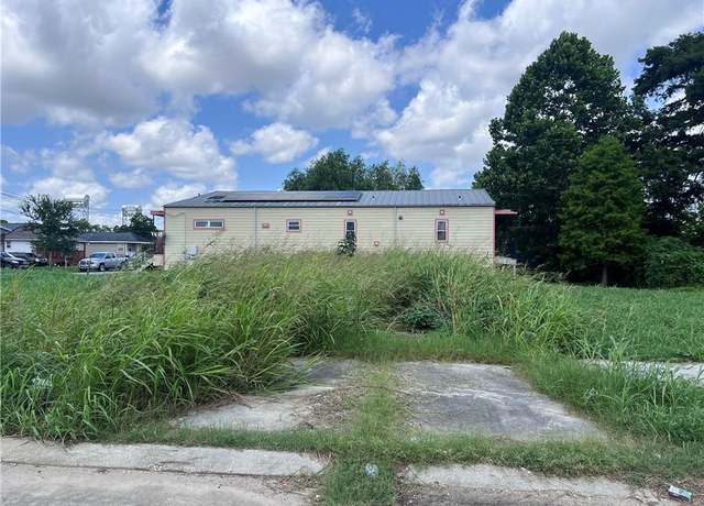 Property at 1906 Forstall St, New Orleans, LA 70117