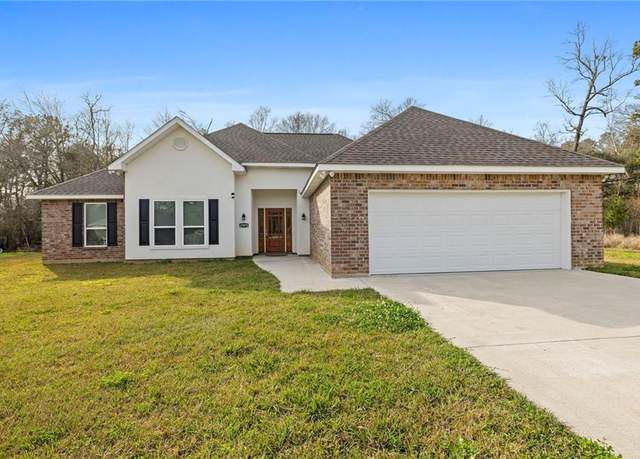 Property at 47075 Nekia St, Hammond, LA 70401, 4 beds, 2 baths