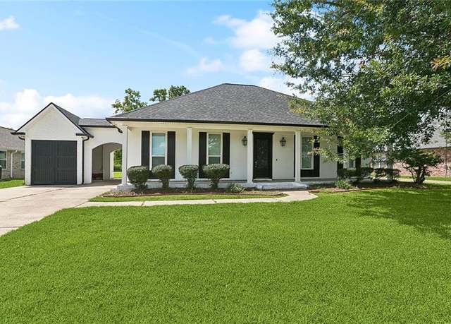 Property at 137 Fashion Blvd, Hahnville, LA 70057, 3 beds, 2 baths