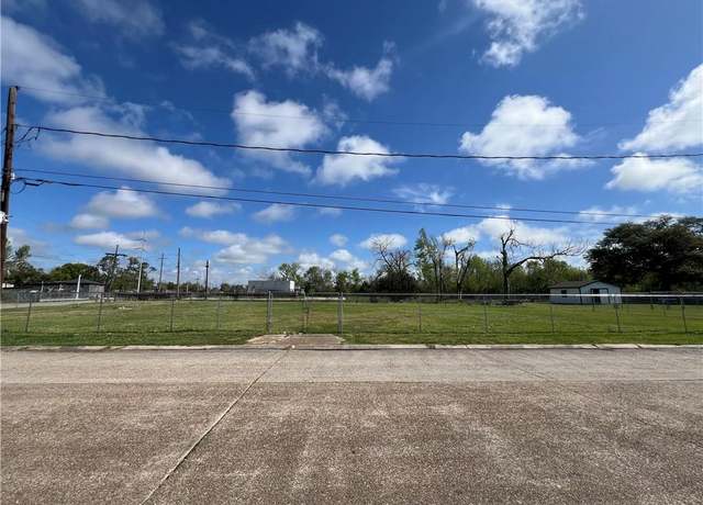 Property at 921 East St, Houma, LA 70363