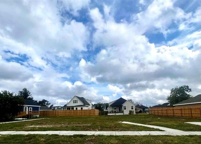 Property at 1915 Rose St, Arabi, LA 70032